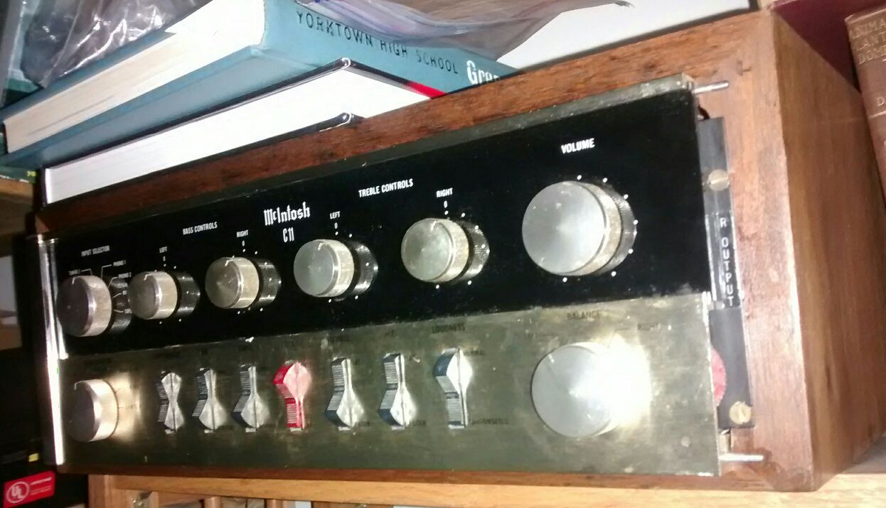 MCINTOSH c11 STEREO TUBE preamp