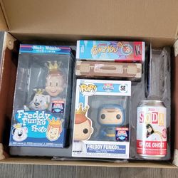 2023 FUNKO Fun On The Run Travel Edition Box - Freddy Funko As BATMAN - NEW - Pristine Condition