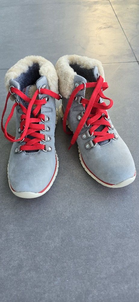 Cole hann Waterproof   Boots size 6