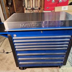 MATCO 8 DRAWER CART WITH STAINLESS STEEL TOP AND FOLDING SIDE SHELF.  SELLING THIS BOX AT THIS PRICE TILL THE DEC 31. IF NOT SOLD BY THEN I WILL KEEP 