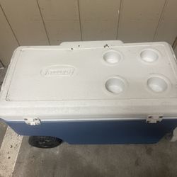 Coleman Cooler With Wheels 