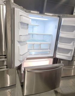 LG French Door Stainless Steel Fridge
