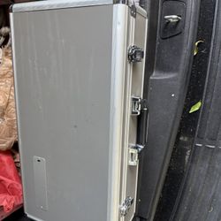 Foam Carrying Case.   Warwick 