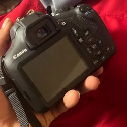 Canon T7 BODY