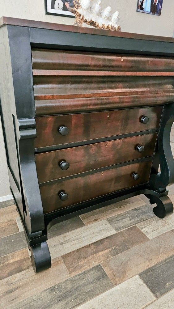 Beautiful Antique 4 Drawer Dresser