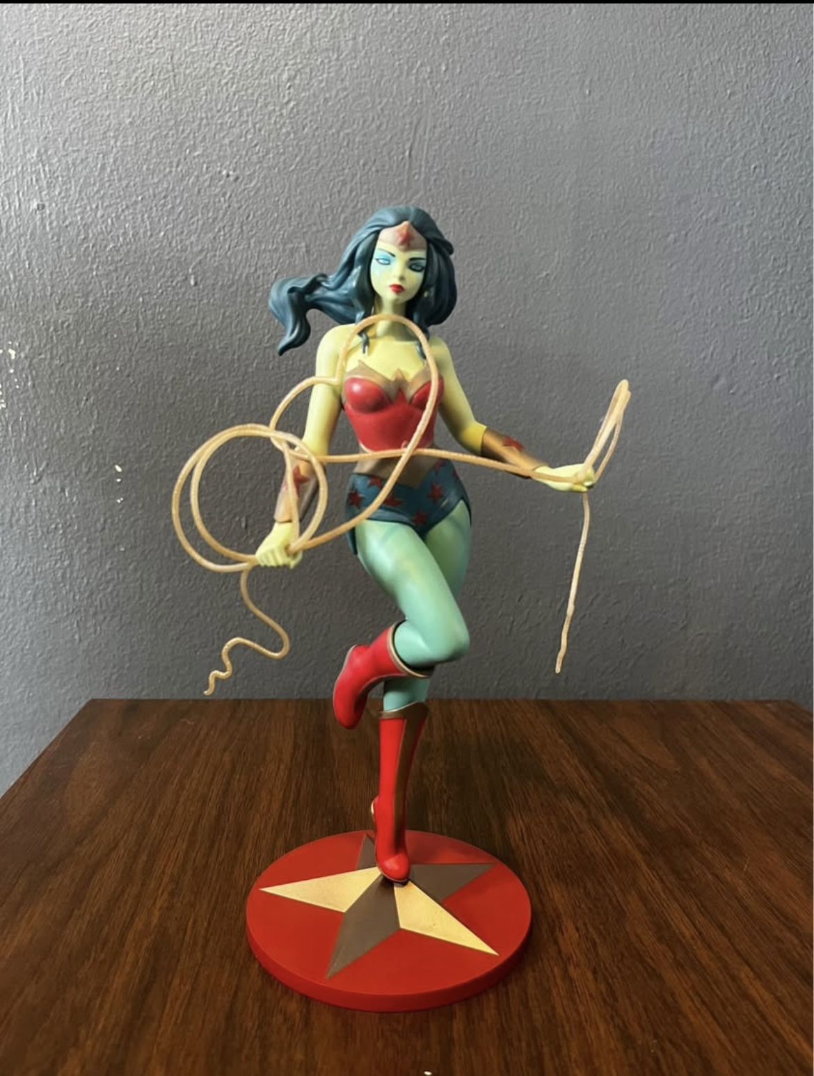Wonder Woman DC Statue