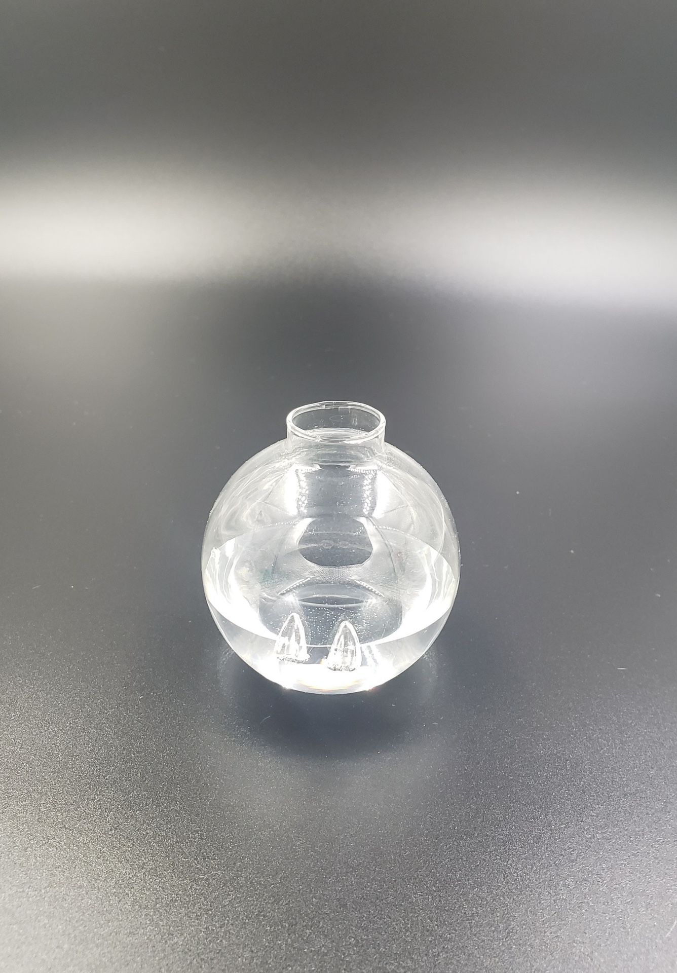 10 glass vase place card holders 2 1/2" × 2 1/2"