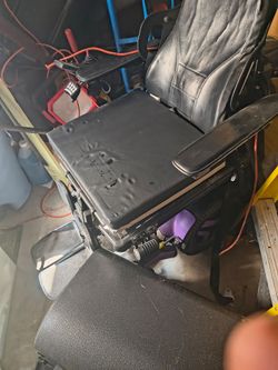 Electric expensive chair