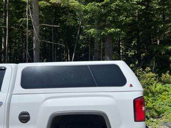 GMC leer canopy