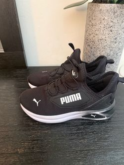 Kids Puma Black Low-Top Sneakers 2C