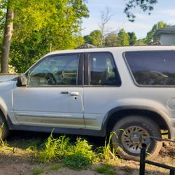 1999 Ford Explorer