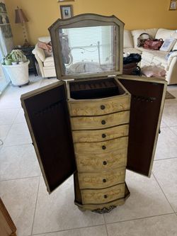 Jewelry Armoire 38x15