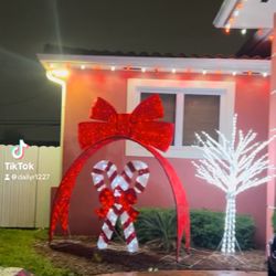 Giant Outdoor Christmas Decoration
