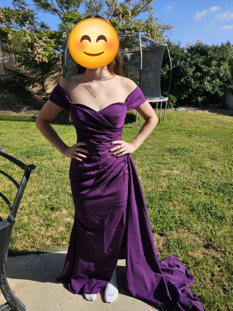 Prom/Bridesmaid/Formal Dress - Size 4