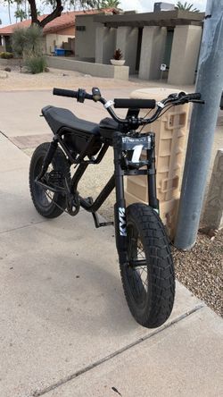 Throne Cycles Rhino e-bike