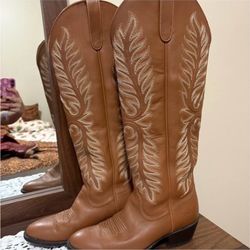 Ariat Cowgirl Boots