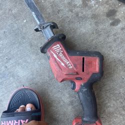 M18 Grease Gun And Reciprocating Saw