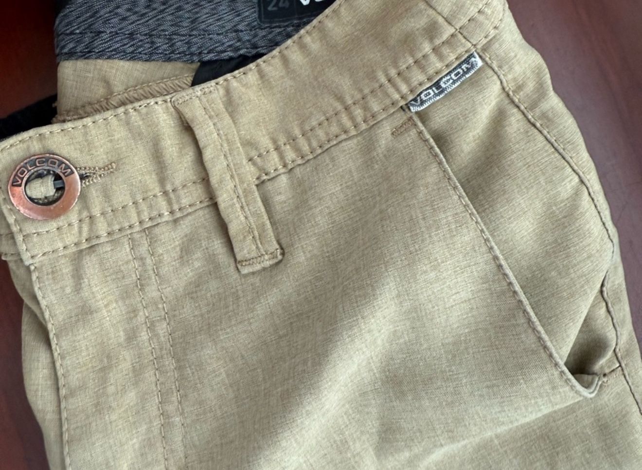 Volcom Boys Size 25 Shorts