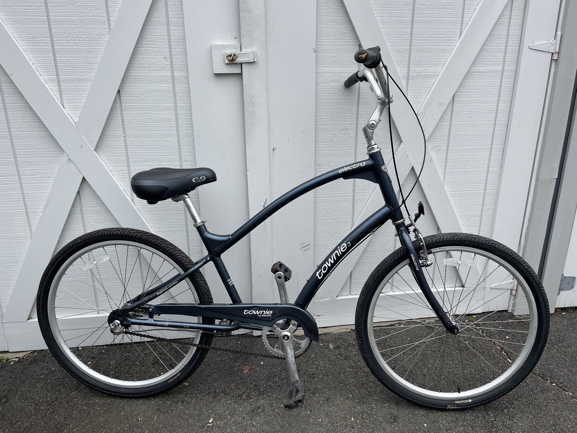 Electra Townie 3 speed Step-over lighy Aluminum Cruiser bike 