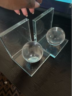 Elegant book ends