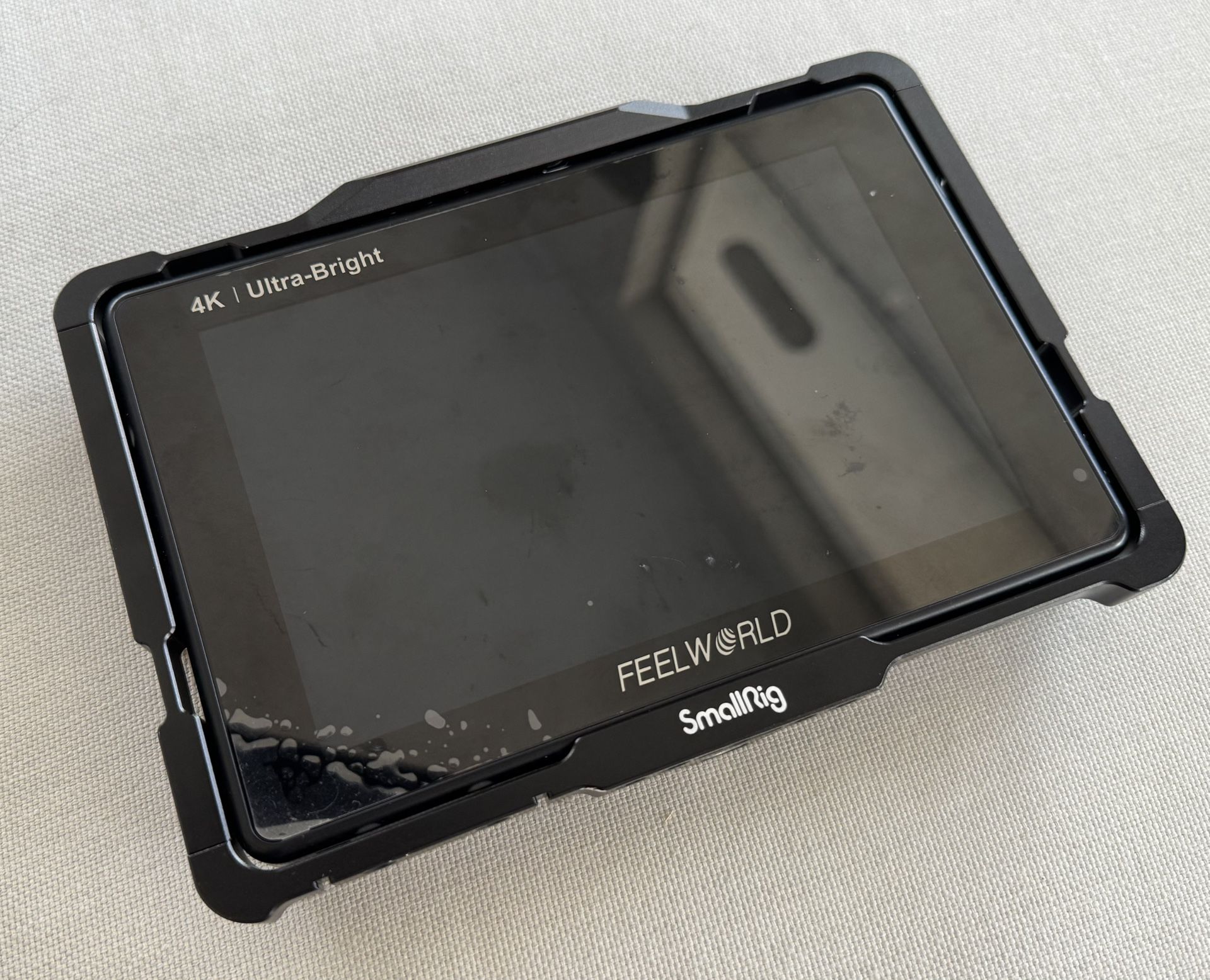 Feelworld LUT7S 7” HD Field Monitor • HDMI/SDI