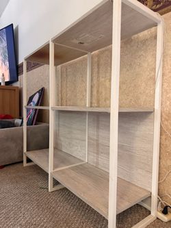 White shelf, 3 level shelf