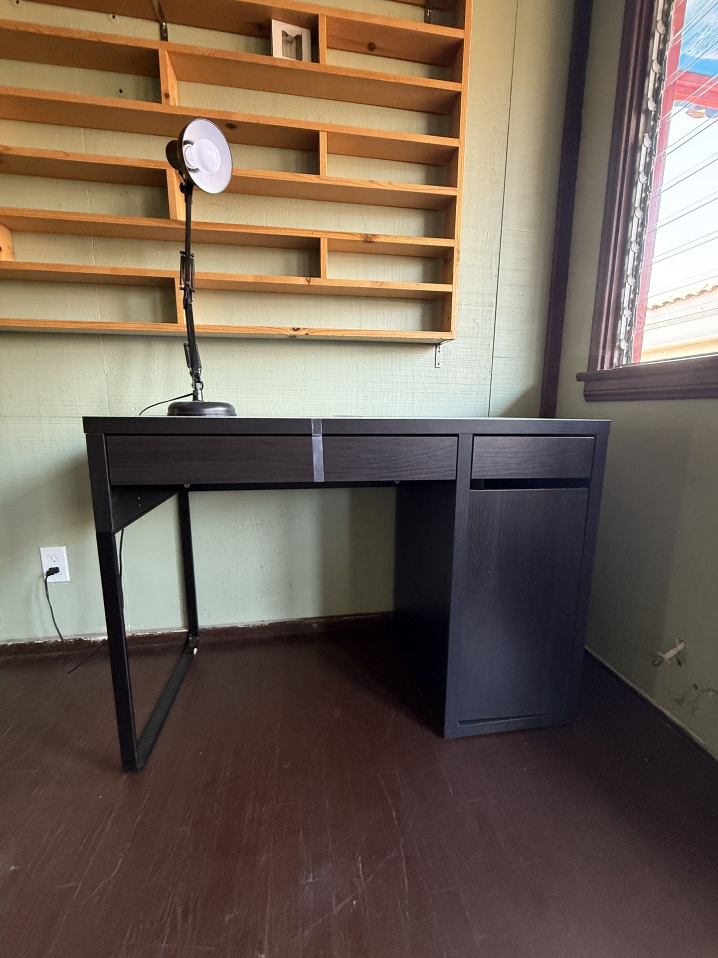 desk + lamp