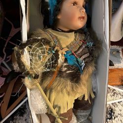 Native American Porcelain Doll – 22”+ – Original Clothes & COA – 30+ Years Old 🪶