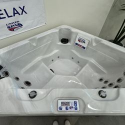 Triangle Hot Tub Spa! Hydrotherapy! Immediate Delivery Available! 