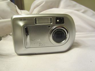 Kodak Easyshare CX7300 3.2MP Digital Camera - Silver
