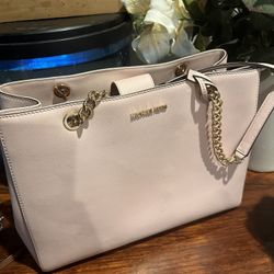 Micheal Kors Purse