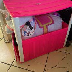 FREE FREE FREEEEEEE!-Horse Toy