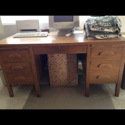 Antique Desk Free