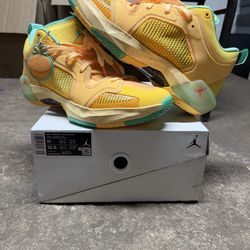 Jordan 37 low EYBL size 11