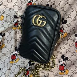 Authentic Gucci mini phone And Credit Card case for Sale in