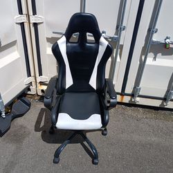 Black And White Gaming Chair