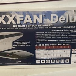 RV vent Fan - Maxxfan Deluxe 