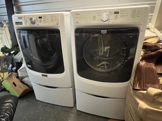 Maytag washer and electric dryer with pedestal