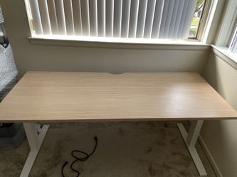 Automatic Adjustable Height Standing Desk NEW 72” x 30” D Strata Oak