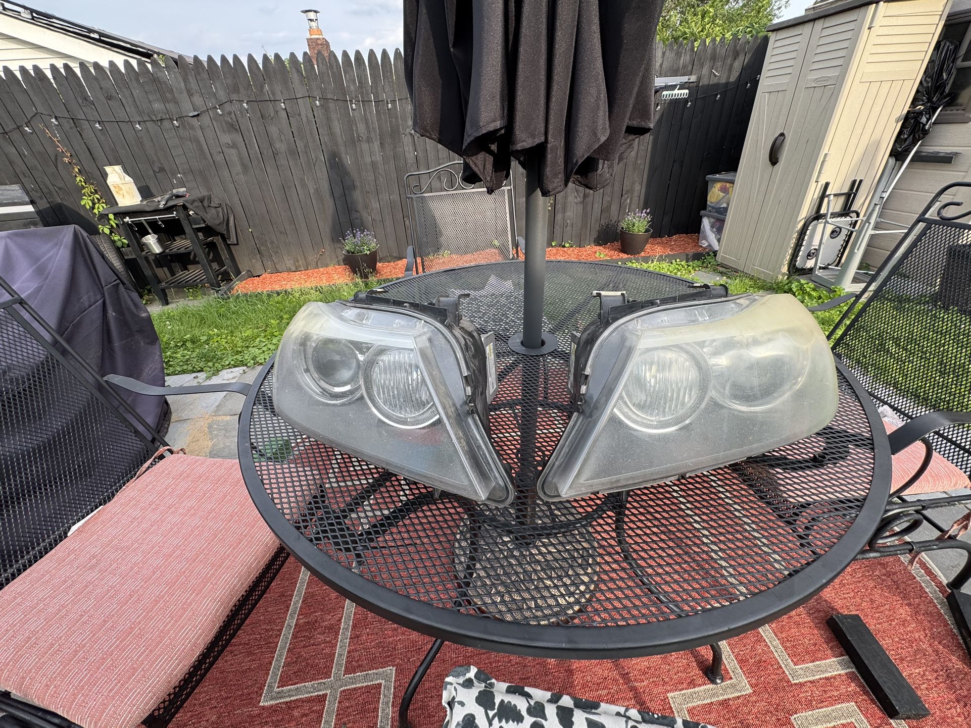E90 Xenon headlights (pair)