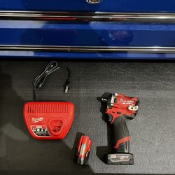 Milwaukee 1/2in Cordless, Charger, And Extra Battery