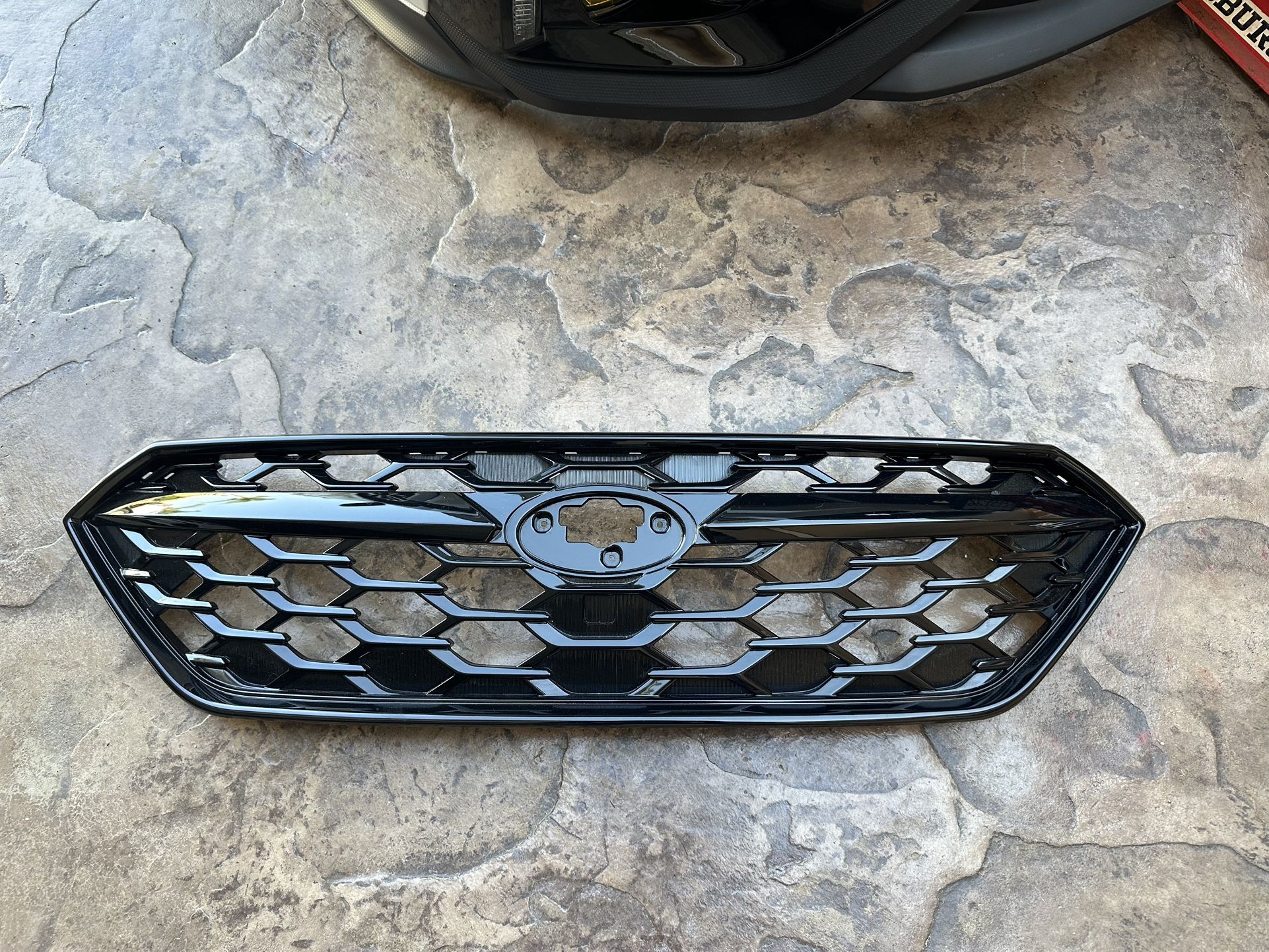 22+ VB WRX Grill (gloss Black)