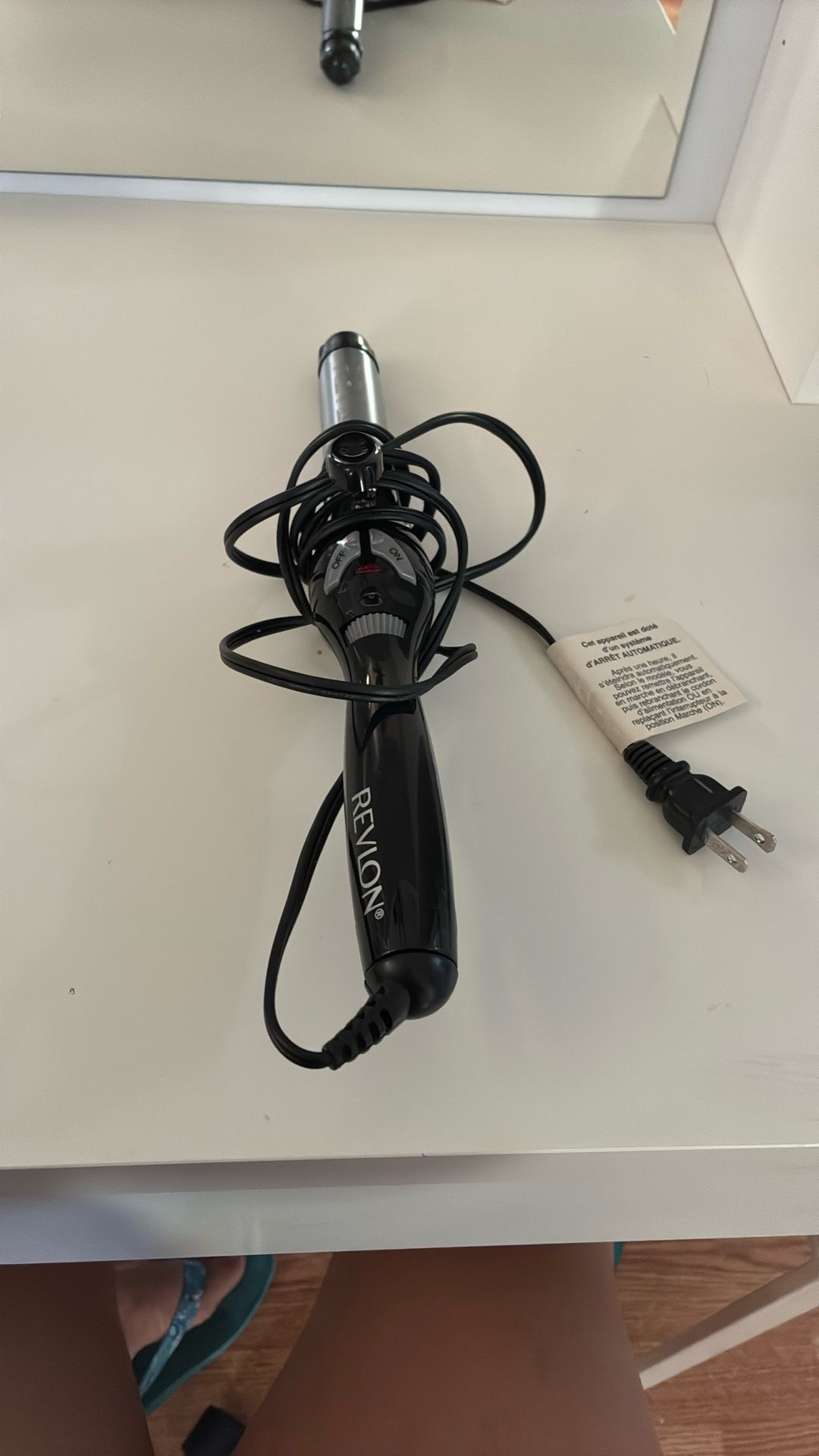 Revlon Perfect Heat Triple Ceramic Curling Iron | For Silky Smooth Loose Curls (1-1/2 in)