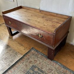 Chest//Trunk// Tv-stand//End table
