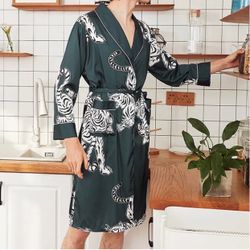 Men’s sleepwear robe 