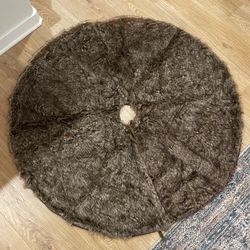 Wondershop Tree Skirt (Target) & 3 Stockings - Never Used