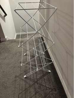 Folding drying rack