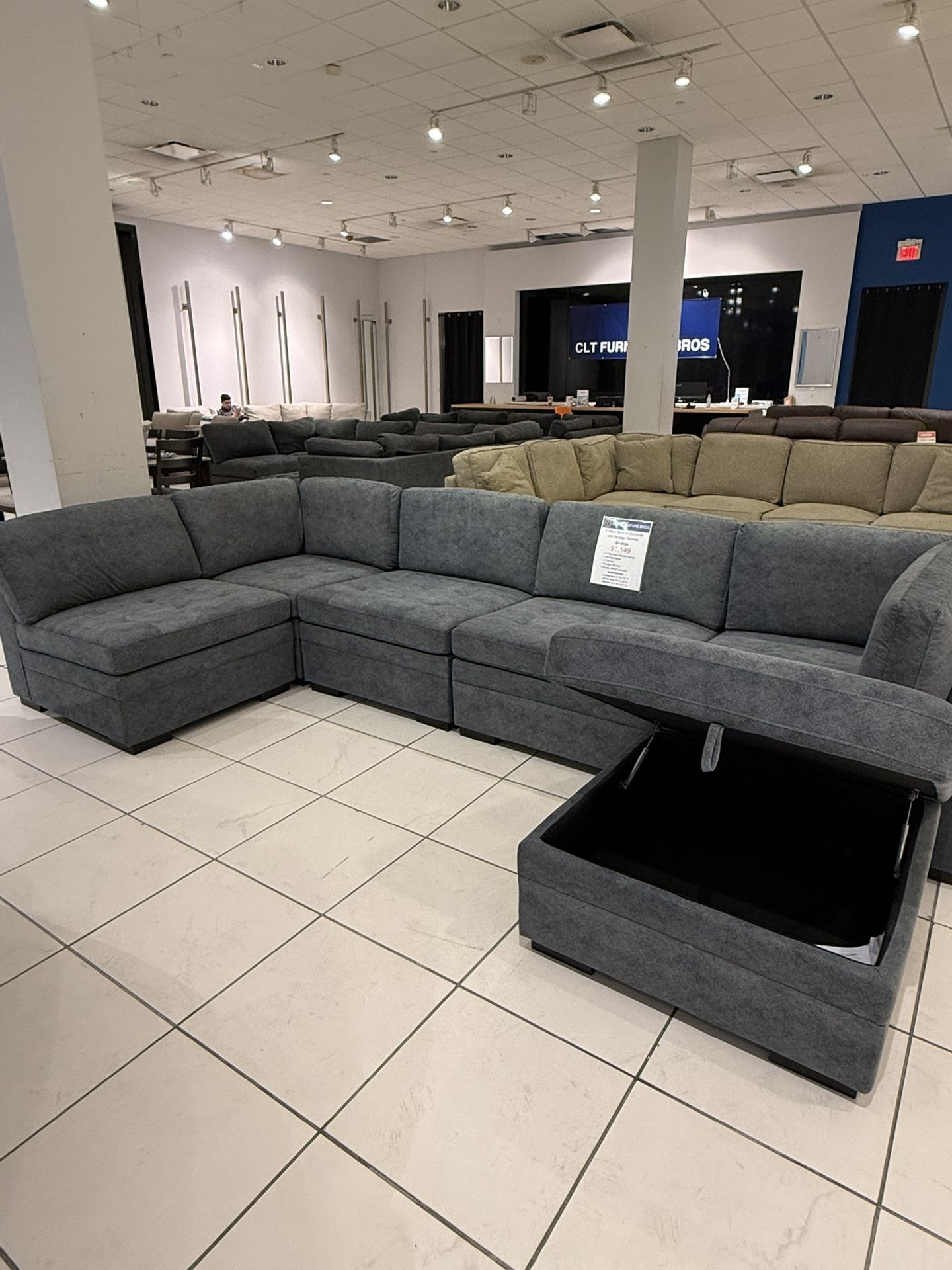 BRAND NEW ⭐️ Modular Sectional Couch with Storage Ottoman!
