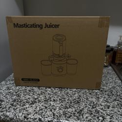 Masticating Juicer 