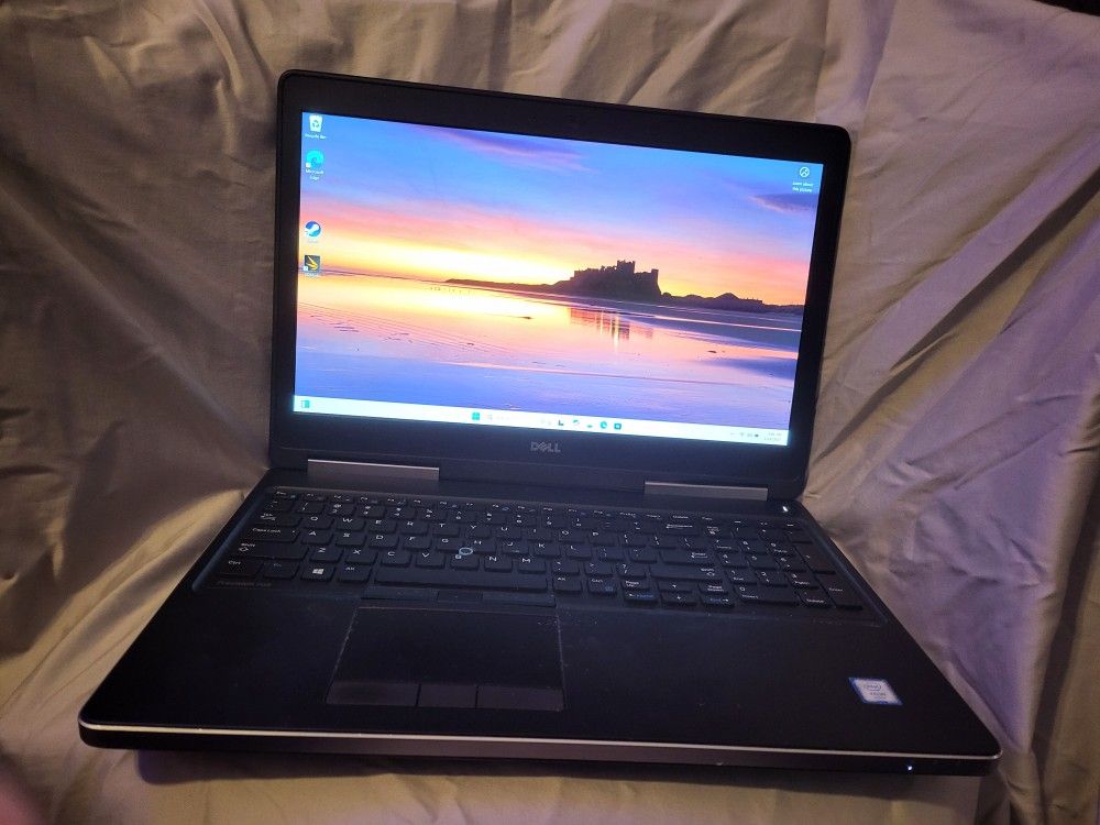 Refurbished Dell Precision 7520, xeon e3-1535m v6, nvidia quadro m1200, 16gb ram, 256gb ssd, 4k UHD